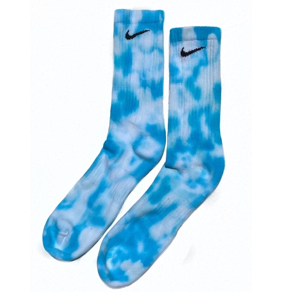 tie dye nike crew socks